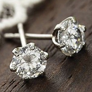 ダイヤピアス、ダイヤモンドピアス